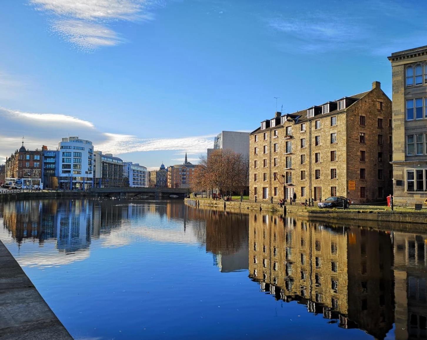 Vibrant Apartment At The Shore In Leith — Photos 2